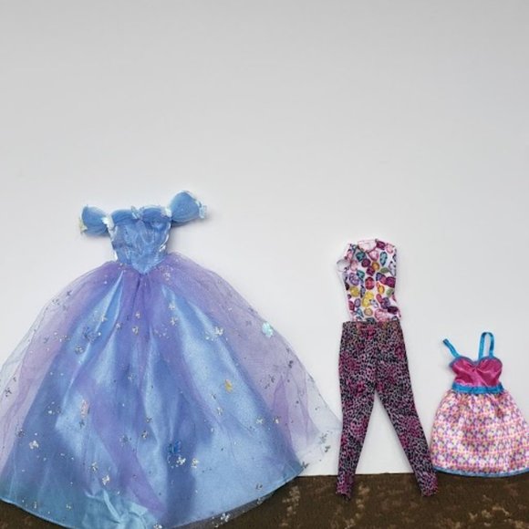 Barbie's Family Barbie Ken with Pink Car Battery Operated - Picture 2 of 16